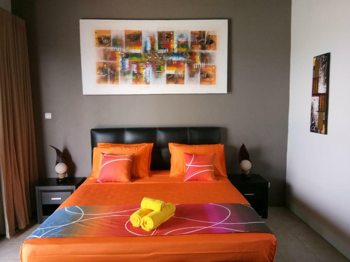 Villa Pemandangan Sekotong Barat Exteriör bild