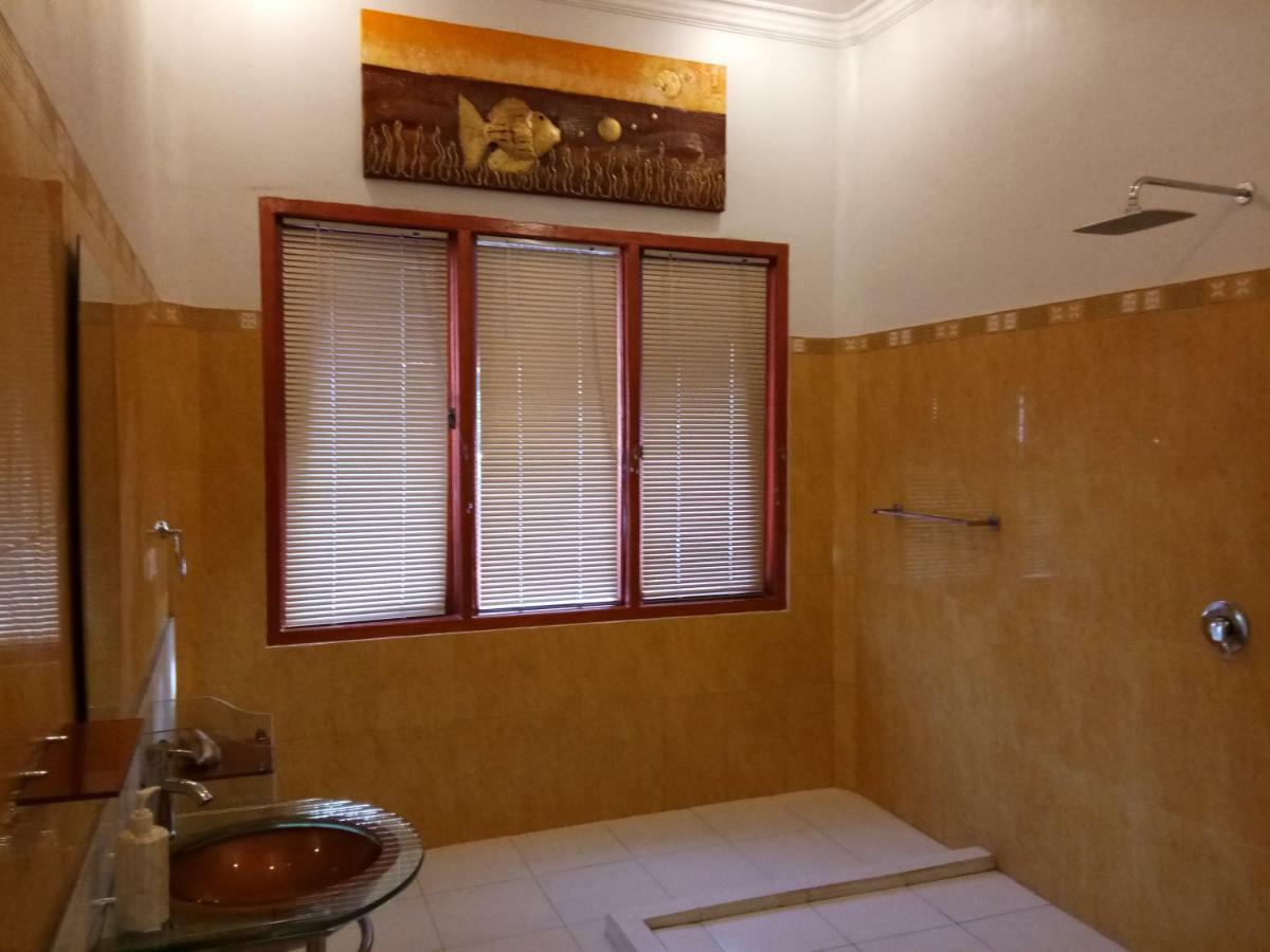 Villa Pemandangan Sekotong Barat Exteriör bild